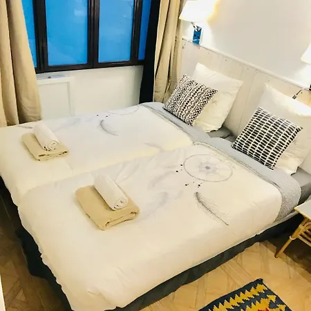 Village Saint Paul Apart Otel Paris