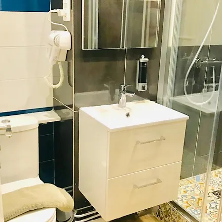 Village Saint Paul Apart Otel