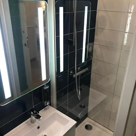 Aparthotel Village Saint Paul Paris