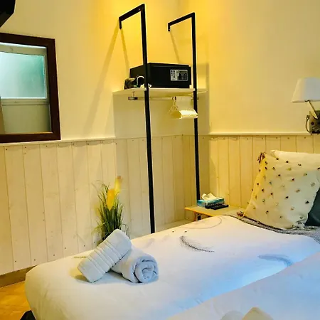 Village Saint Paul Lägenhetshotell 4*